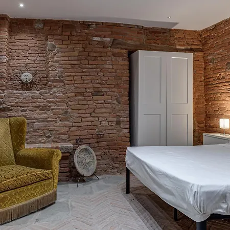 Characteristic Flat In A Borgo * Cerreto Guidi